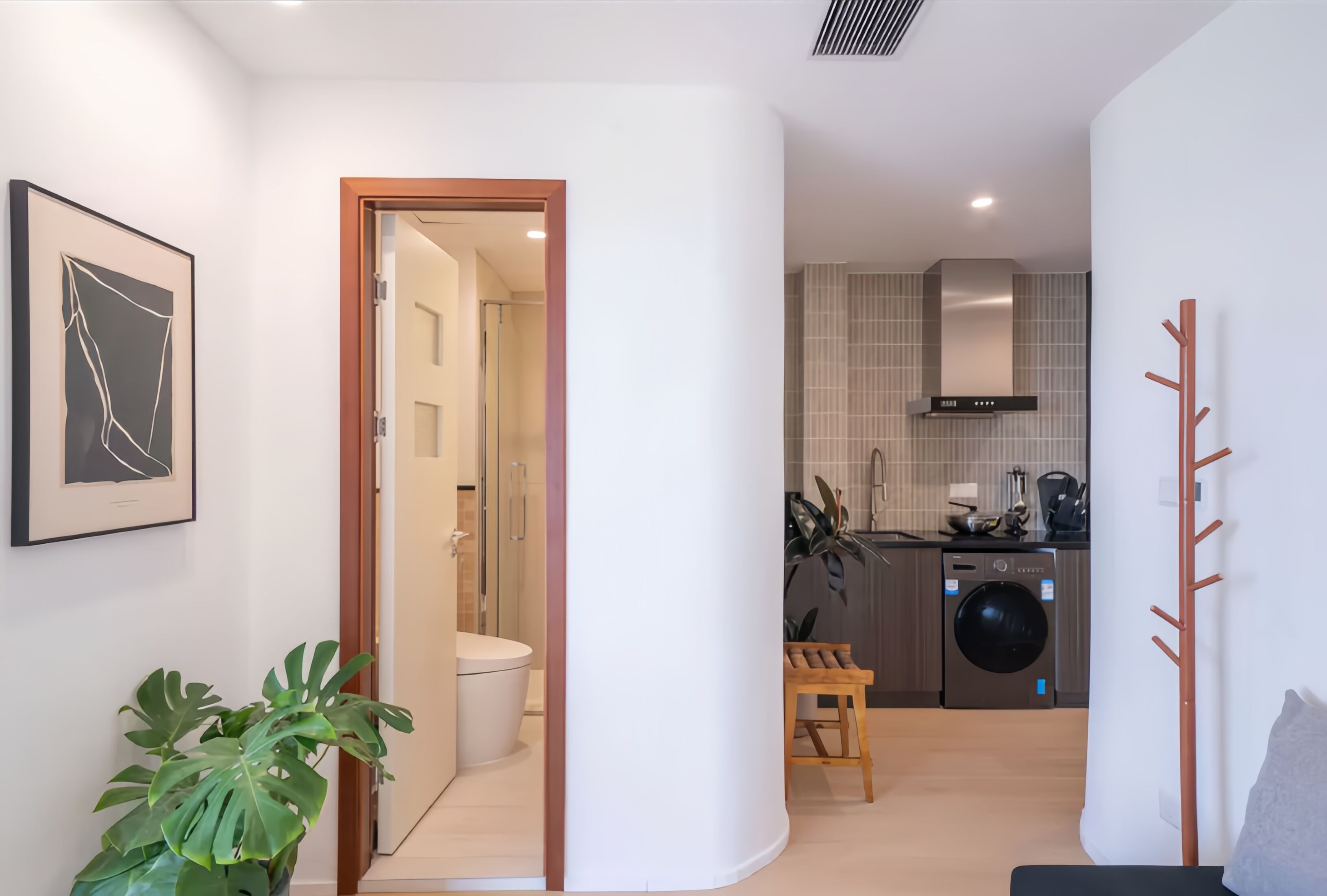 Luxury Double Room, City View | Living area