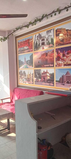 Reception - National Banaras Inn City View (Varanasi)