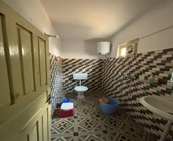 华丽客房 | 浴室 | 毛巾、肥皂、洗发水、卫生纸