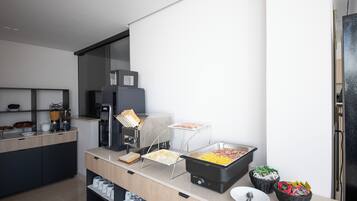 Petit déjeuner buffet compris tous les jours