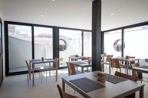 Desayuno buffet incluido todos los días