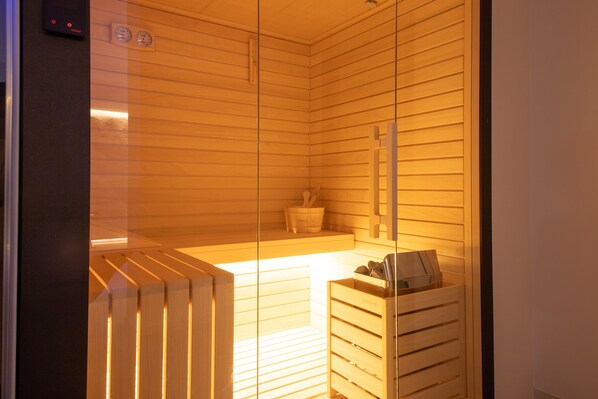 Couples treatment room(s)