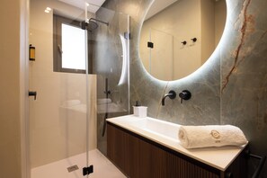 Minibar, desk, blackout curtains, soundproofing - Dimore d'Elite e Spa (Monopoli)