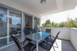 Outdoor dining - Villa Mel Mari 3 (Prelog)