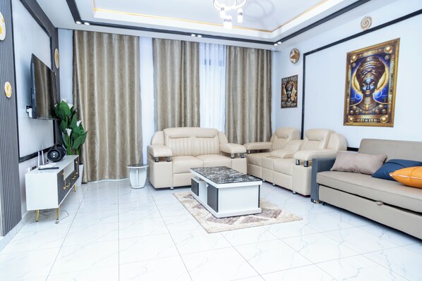 Living area - Exclusive Luxe 2-Bedroom, 2-Bath Private Apartment w/@ BBB Nation Oasis – Kigali (Kigali)