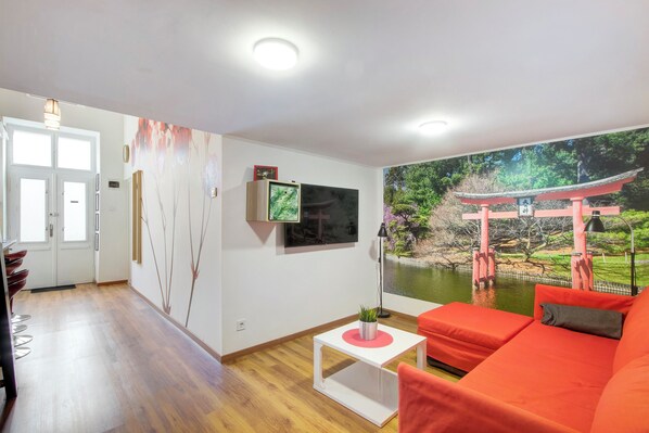Living area - A Red Gem in the heart of Budapest (Budapest)