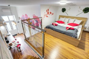 Iron/ironing board, internet, bed sheets - A Red Gem in the heart of Budapest (Budapest)