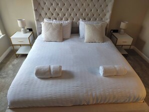 Apartment, 2 Bedrooms, Accessible, Smoking