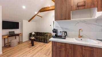 SÀngtillbehör av högsta kvalitet, barnsÀngar och gratis wi-fi