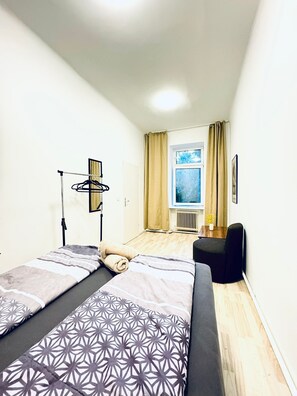 Basic Apartment | Iron/ironing board - Simple 3BR Apartment for 6 FAC Platz (Vienna)