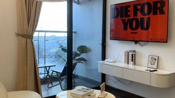 Apartment, Kitchenette, City View | Free WiFi