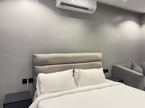 1 bedroom, iron/ironing board, WiFi