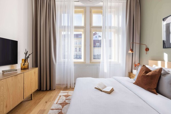 Iron/ironing board, travel crib, WiFi, bed sheets - TurnKey | Florenc Apartment with Terrace II (Praha 8)