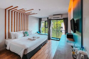 Deluxe Double Room, Balcony | In-room safe, desk, free WiFi, bed sheets - The Galla Hotel (Ranong)