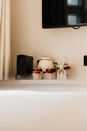 高級雙人房, 花園景 | 迷你吧、房內夾萬、書桌、隔音