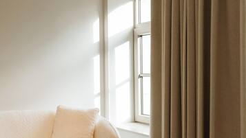 Superior-dobbeltværelse | Minibar, pengeskab på værelset, skrivebord, lydisolering