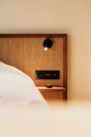 Standard Double Room | Minibar, in-room safe, desk, soundproofing