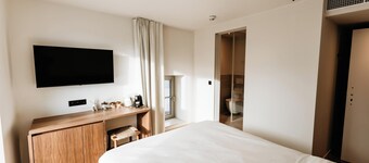 Alfred Hotel & Gastro Bar