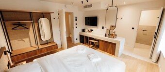 Alfred Hotel & Gastro Bar