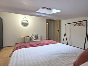 2 habitaciones, tabla de planchar con plancha y wifi gratis