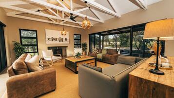 Casa Deluxe | Área de sala de estar