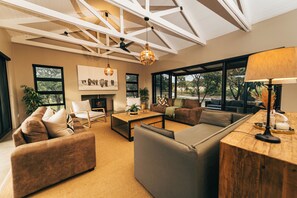 Casa Deluxe | Área de sala de estar