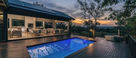Deluxe House | Private pool