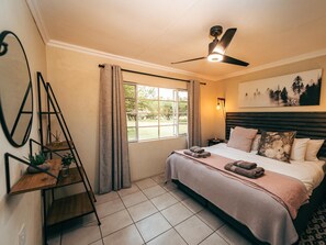 The Shed - No3 | Pemandangan dari bilik