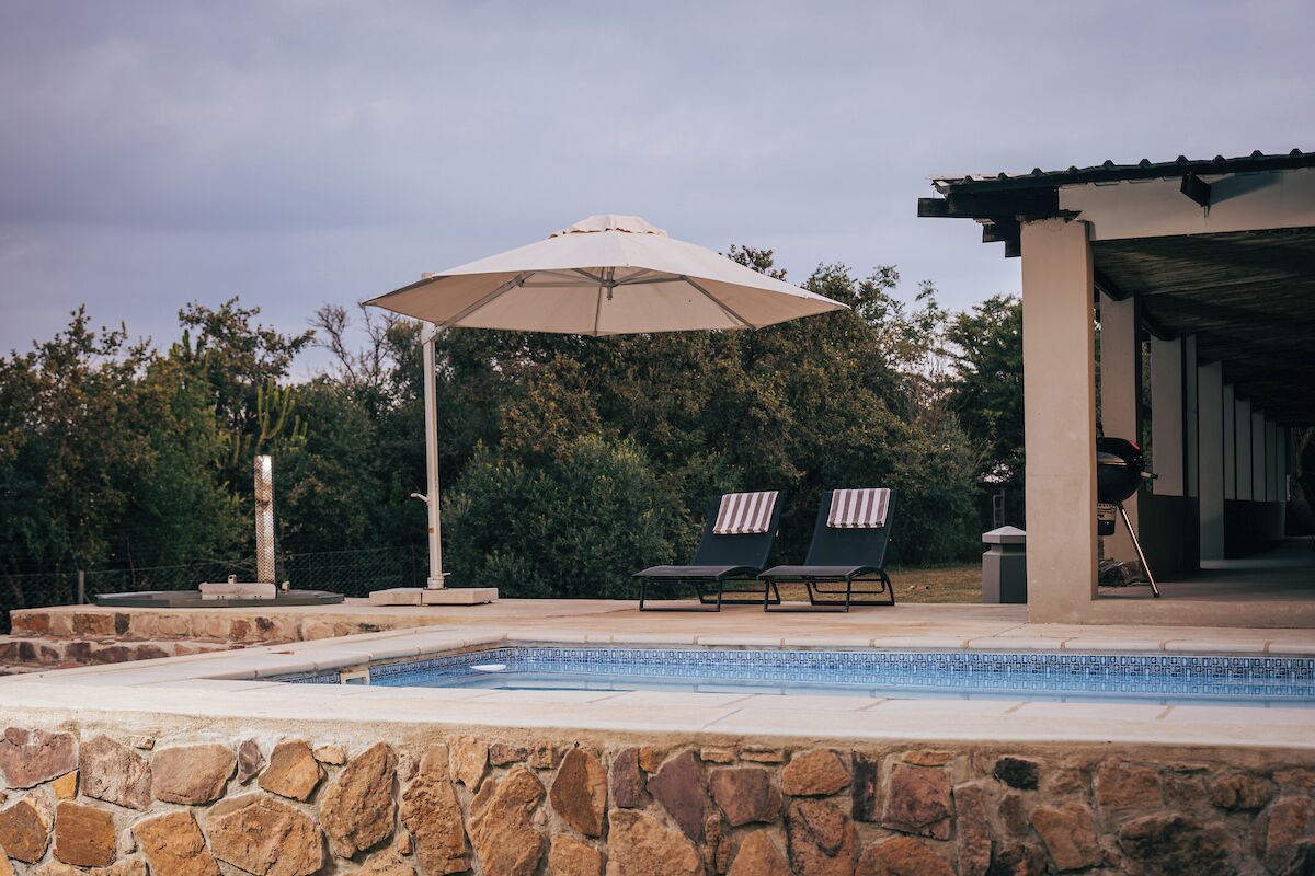 Casa estàndard | Piscina privada