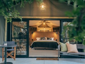 Tenda de campanya de luxe | Decoració individual, mobiliari individual i escriptori 