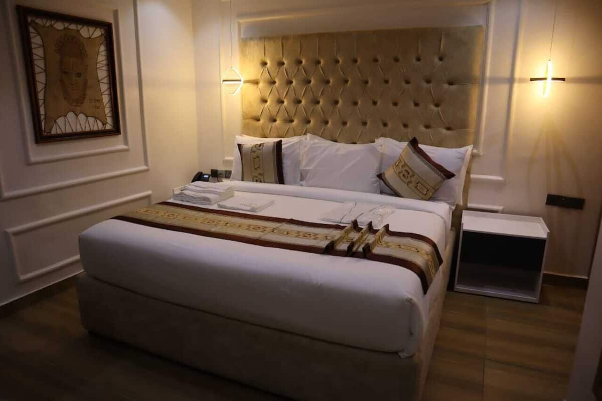 Decoración personalizada, muebles diferentes y escritorio