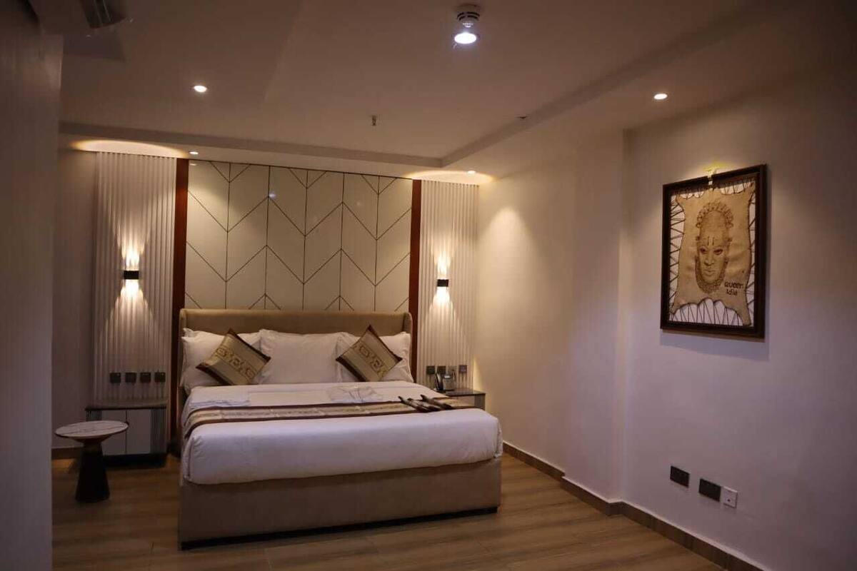 Decoración personalizada, muebles diferentes y escritorio