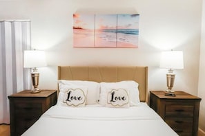 Room - Xlnc Exotic Home Sunnyside by sdstay (San Diego)