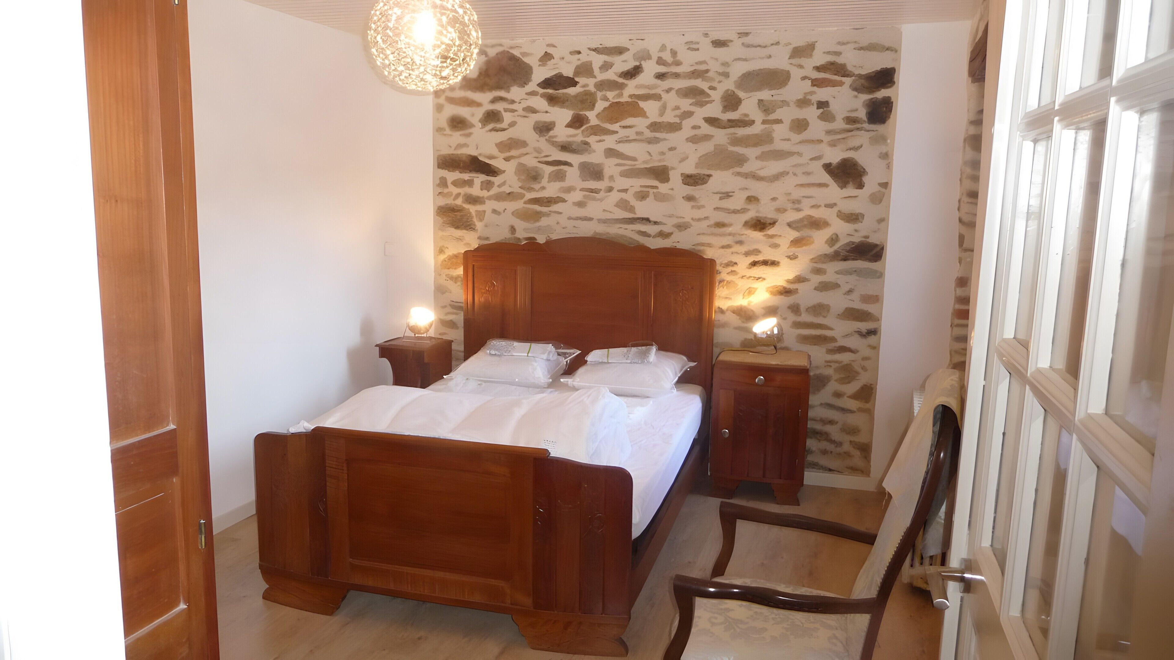 Iron/ironing board, WiFi