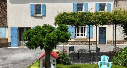 Gite for 10 near Tarn Valley in the Monts d'Alban