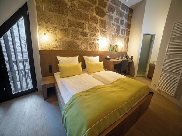 Double Room, City View | Desk, free WiFi, bed sheets