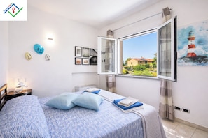 Iron/ironing board, travel cot, free WiFi, bed sheets