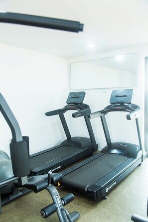 Fitness facility - Fully-furnished Studio Apartment at Edge (Accra)