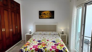 Appartement Confort, balcon, vue mer | Fer et planche à repasser, Wi-Fi gratuit