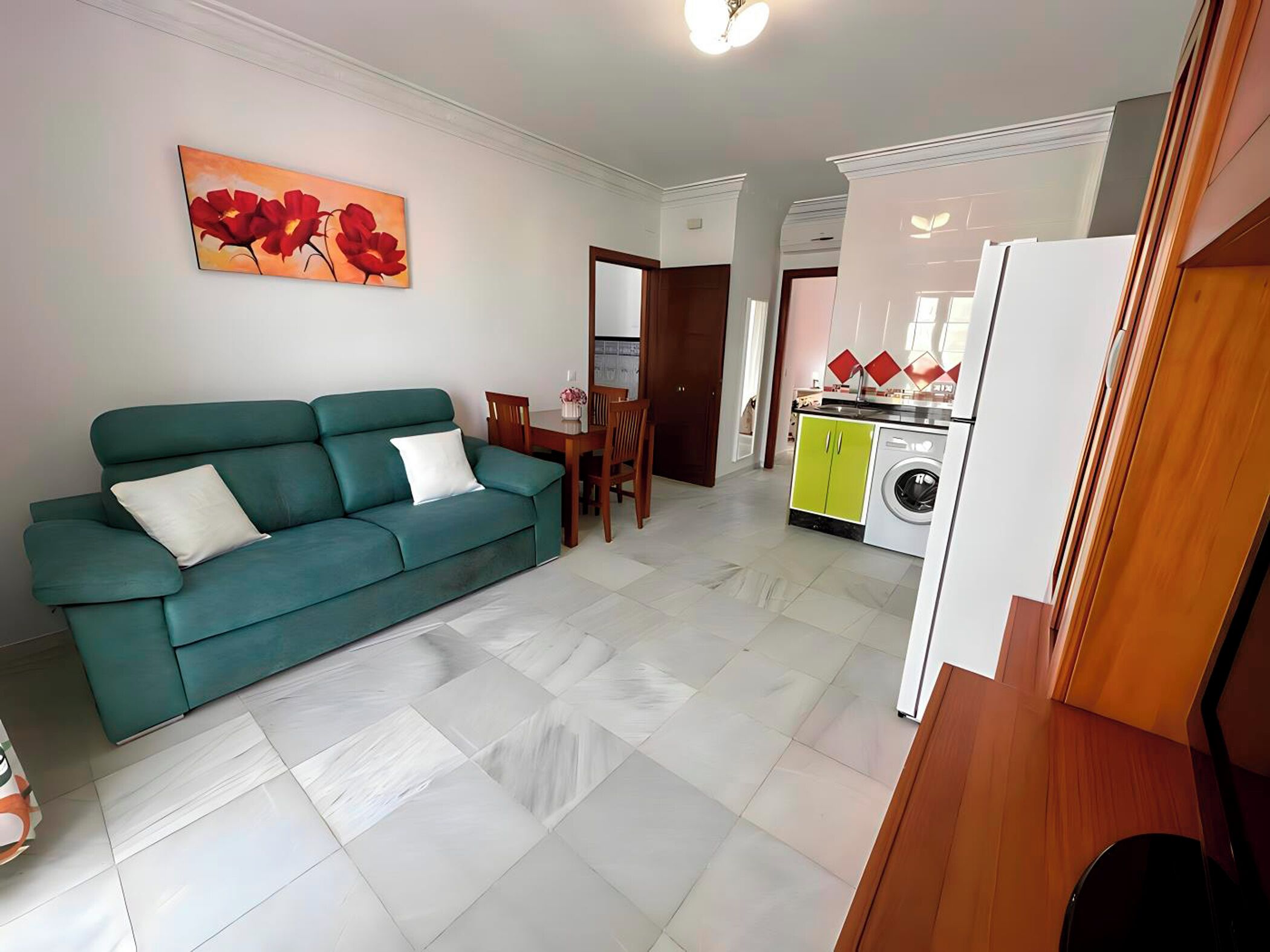 舒適公寓, 陽台, 海景 | 起居區 | 42-吋平面電視，提供有線頻道