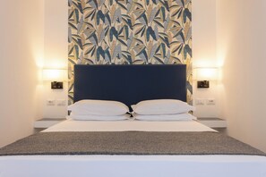 مكتب ومساحة عمل للكمبيوتر المحمول وواي فاي مجانًا