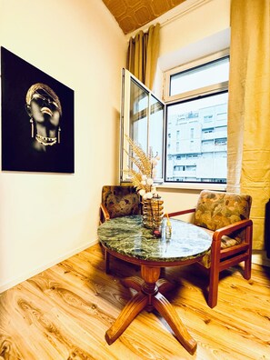 Căn hộ cơ bản | Quang cảnh từ phòng