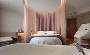 Deluxe-Doppelzimmer | Daunenbettdecken, Schreibtisch, laptopgeeigneter Arbeitsplatz