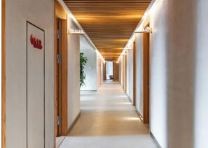 Desk, laptop workspace, free WiFi