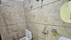 Sınıflandırılmamış resim, 21 üzerinden 5, düğme