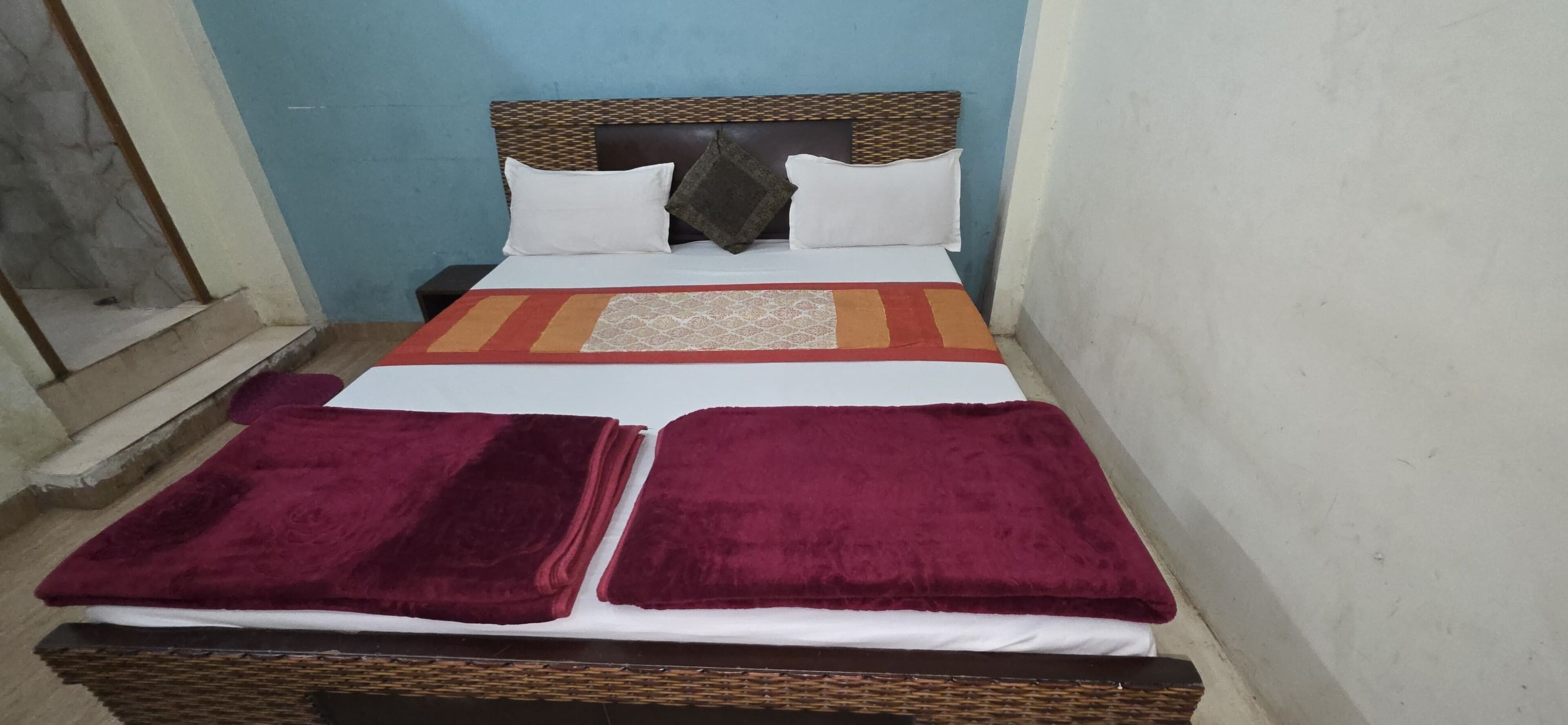 Deluxe Double Room | Free WiFi