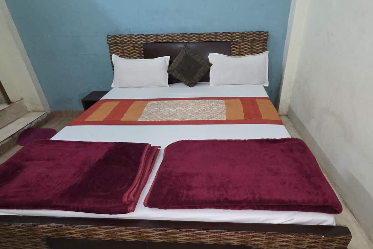 Deluxe Double Room | Free WiFi