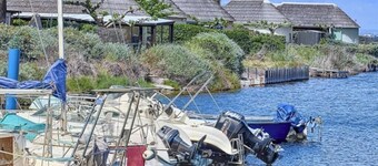 Mas Villa Ile des Pêcheurs - Family waterfront haven with large garden