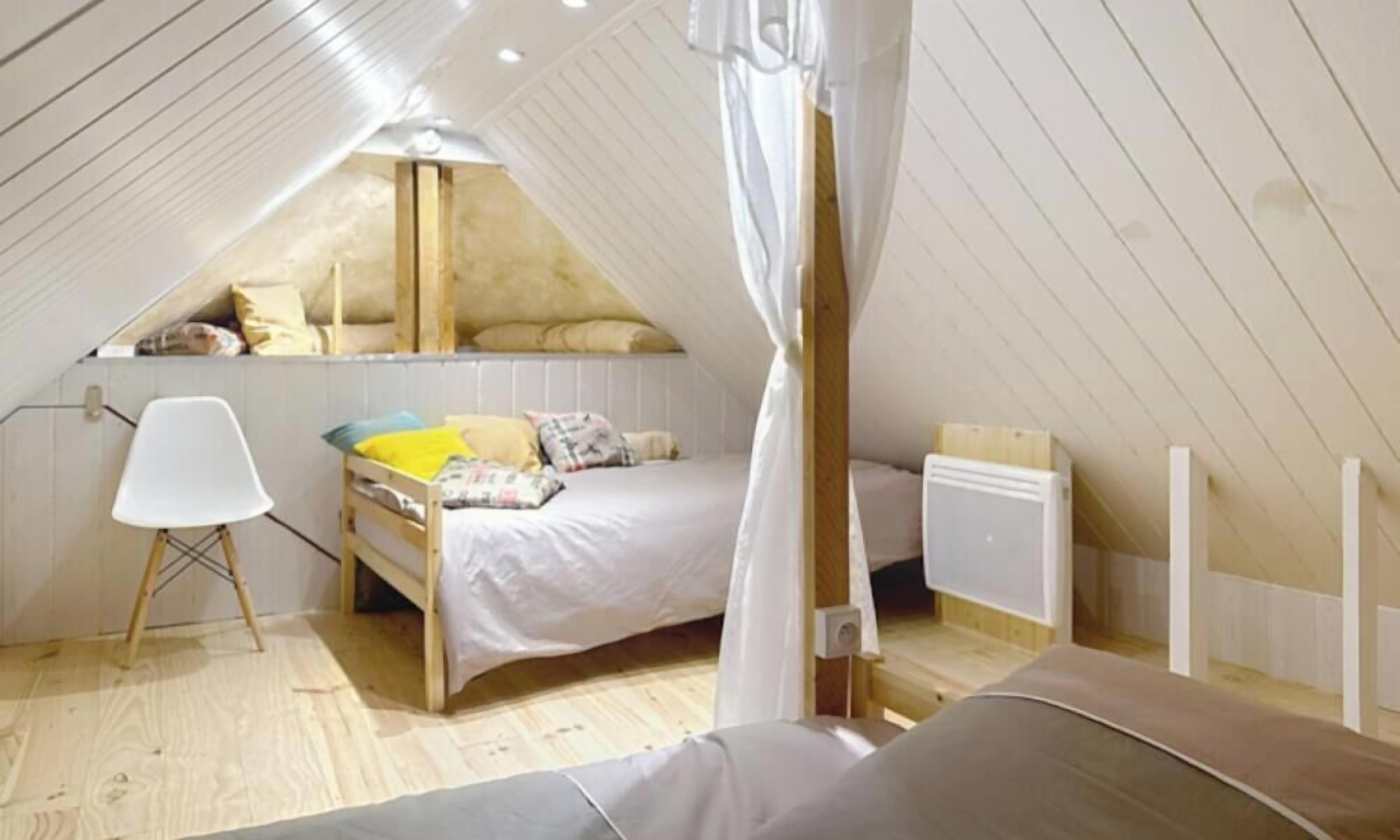 3 chambres, fer et planche à repasser, Wi-Fi, draps fournis