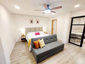 2 bedrooms, desk, iron/ironing board, WiFi - Your Ideal Hideaway in Condesa – Elegant & Cozy (Mexico City)